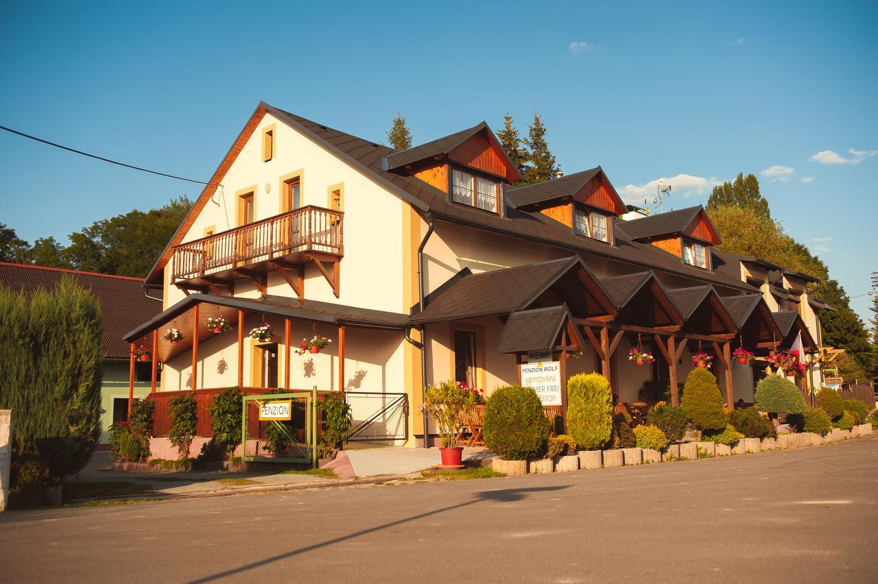 Penzion a autokemp Wolf Česká Skalice Exterior foto